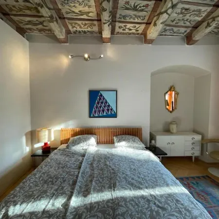Cool Historical 1 Bedroom In Mala Strana * Prague